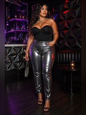 Metallic Silver Skinny Jeans WMN Plus Size 14  Mid-Rise Denim Glam Tight Fit NWT
